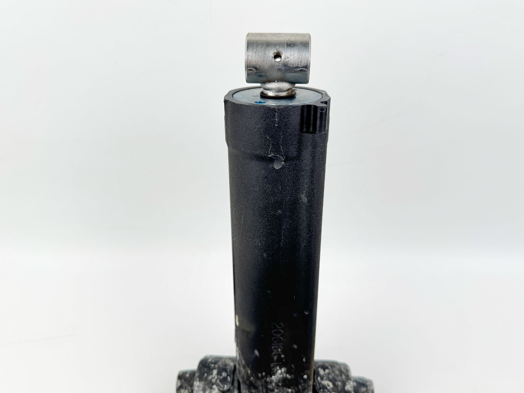 2007 Mercury 135 HP 4 Stroke Outboard Power Trim Tilt Unit 8M0168222 OEM