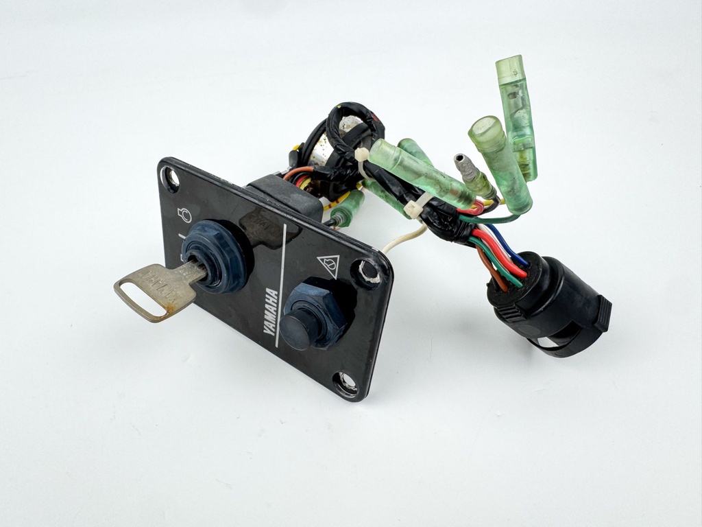 Yamaha Outboard Single Engine Key Switch W/ Key