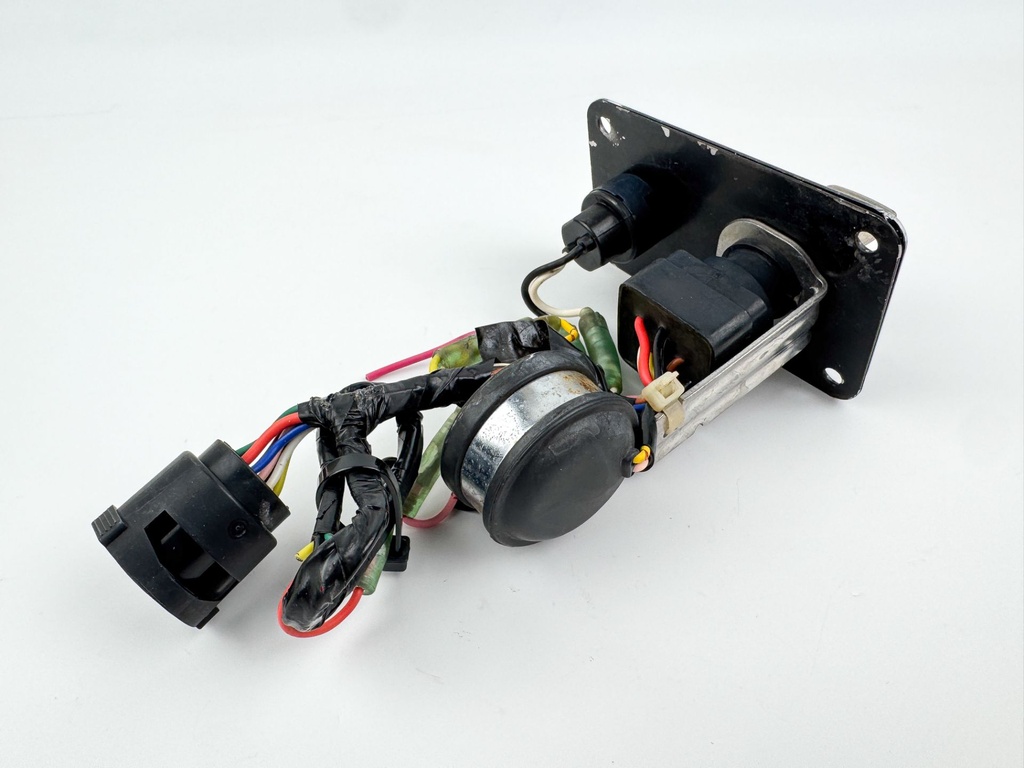 Yamaha Outboard Single Engine Key Switch With Key