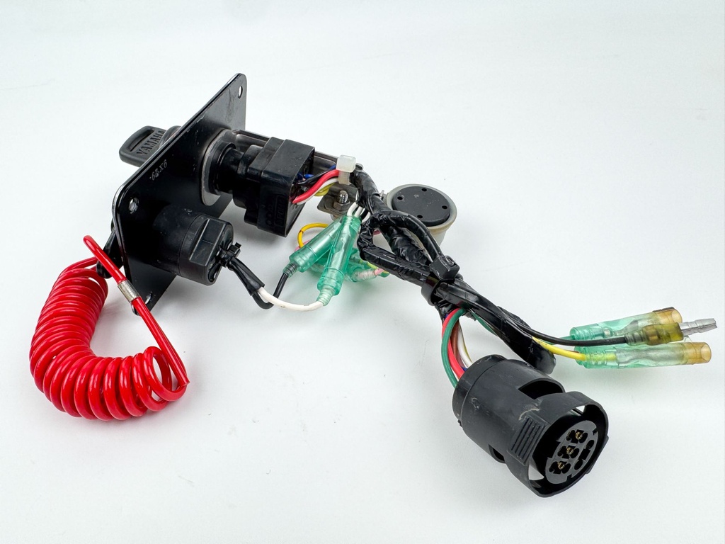 Yamaha Outboard Single Engine Key Switch W/ Key - Good Condition