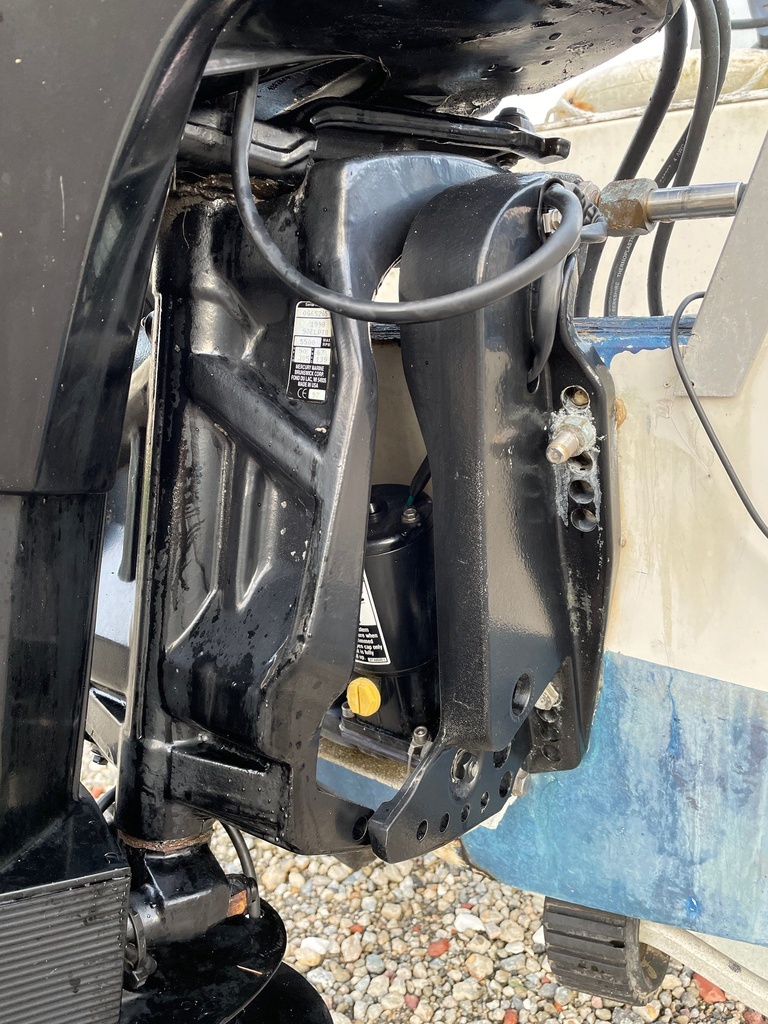 1998 Mercury 90HP Outboard Engine 20" Shaft 2 Stroke