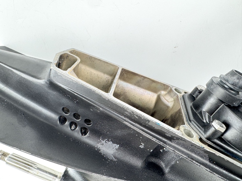 1993+ Evinrude Johnson 40 48 50 HP Outboard 20" Lower Unit Gear Case 0435280