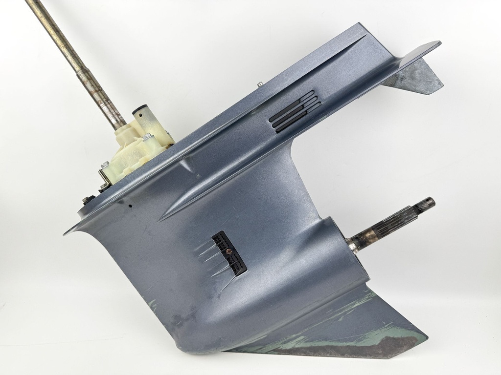 1996-2005 Yamaha 150 175 200 HP 2 Stroke 25" XL Lower Unit Gear Case 64E-45300-24-8D