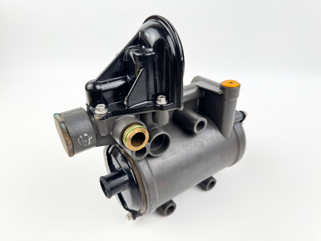 2007 Mercury 135 HP 4 Stroke Outboard Integrated Oil Cooler Module 892801T01 OEM