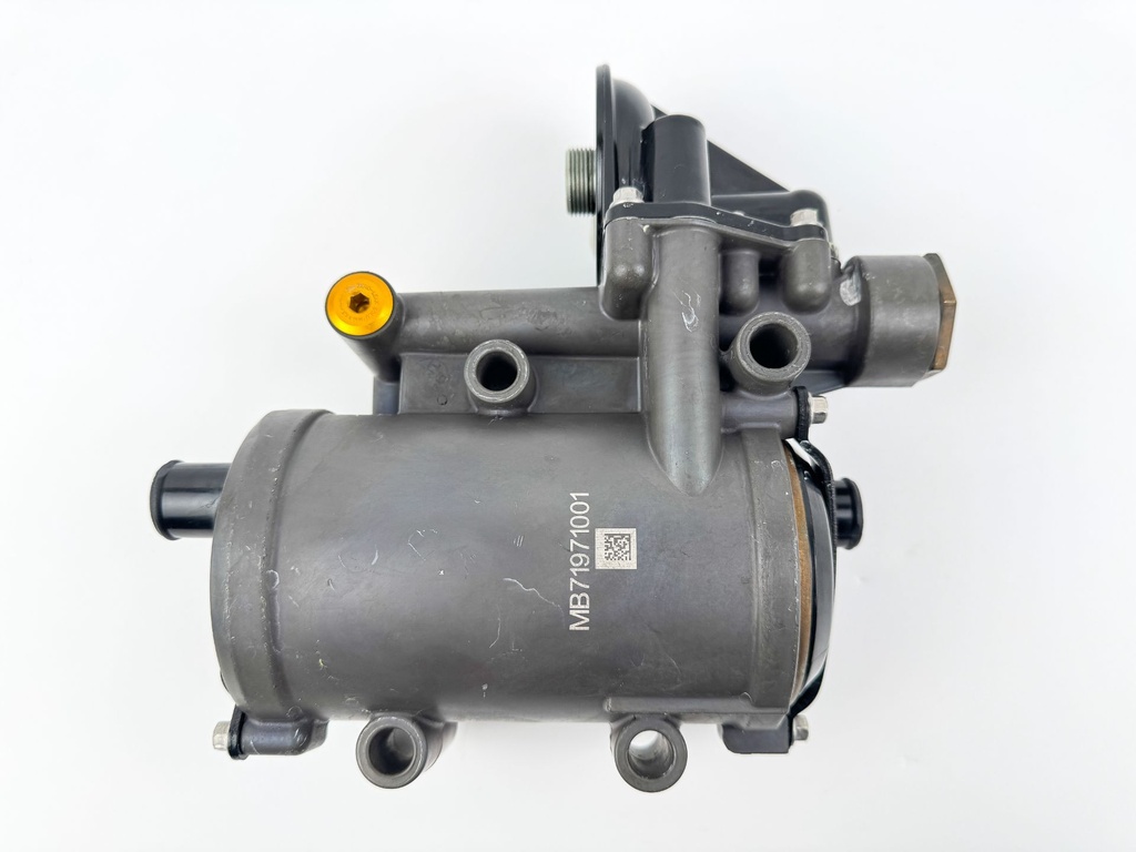 2007 Mercury 135 HP 4 Stroke Outboard Integrated Oil Cooler Module 892801T01 OEM