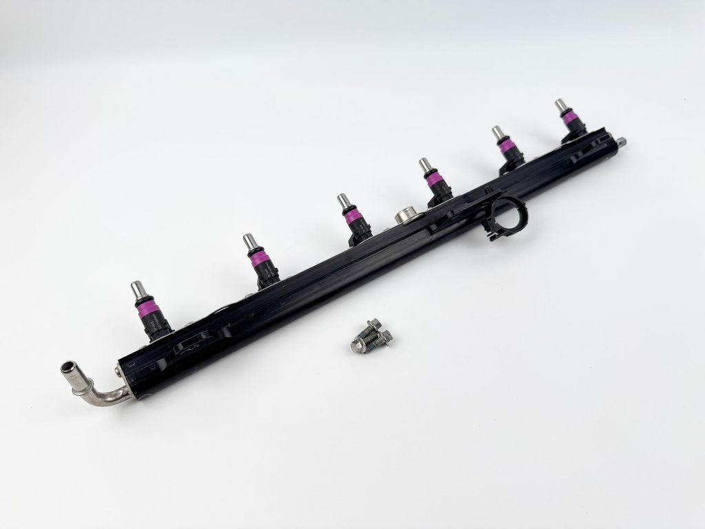 2012 Mercury 300 HP 4 Stroke Outboard Fuel Injector Set W/ Rail 8M0041571 OEM