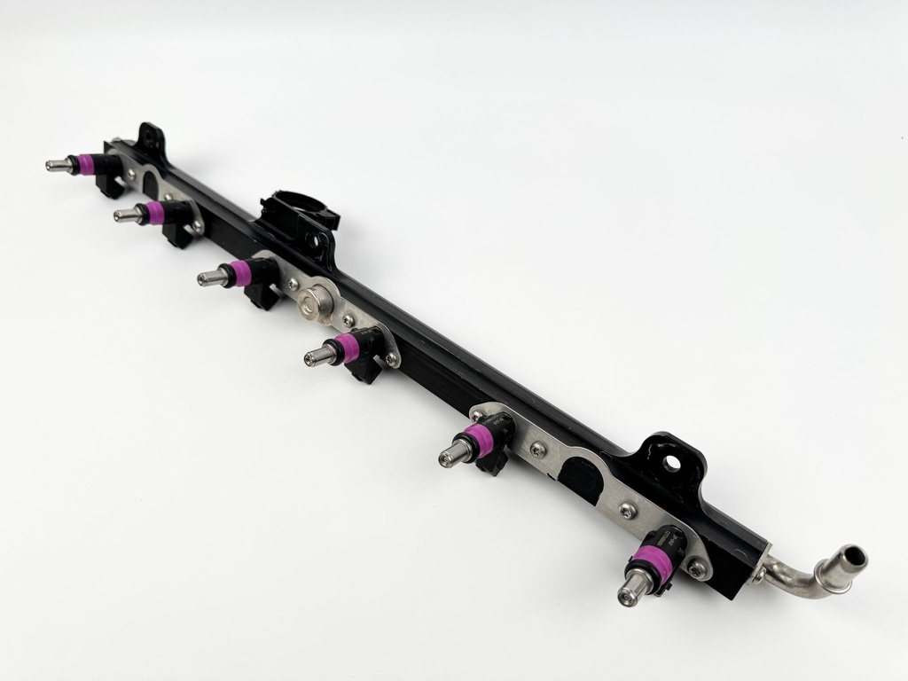 2012 Mercury 300 HP 4 Stroke Outboard Fuel Injector Set W/ Rail 8M0041571 OEM