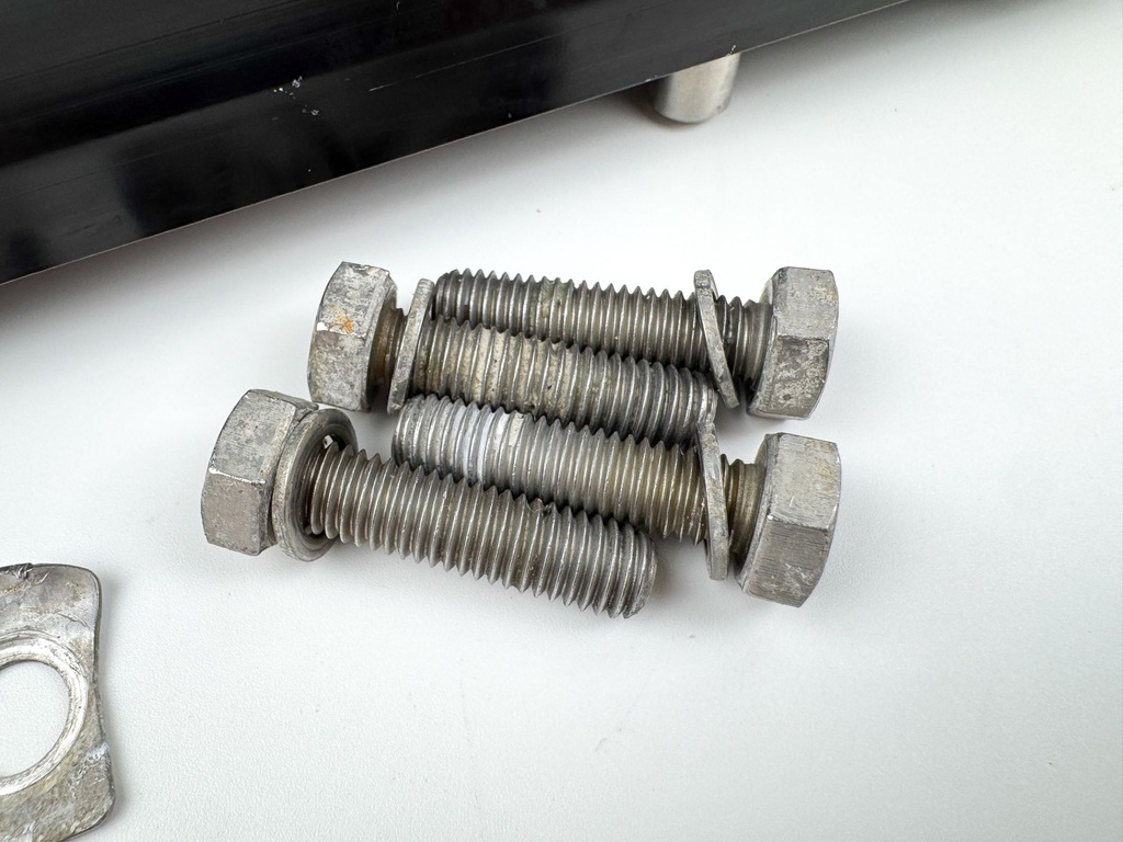 896500A01 Mercury 4 Stroke Outboard Verado L6 Steering Cylinder