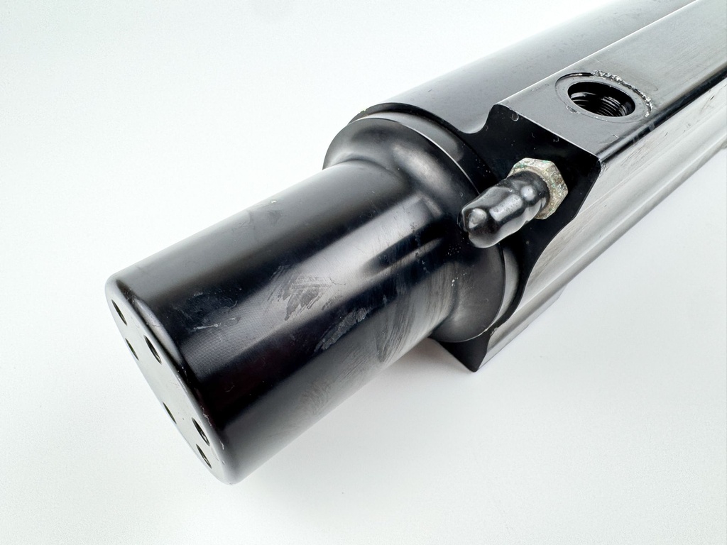 896500A01 Mercury 4 Stroke Outboard Verado L6 Steering Cylinder