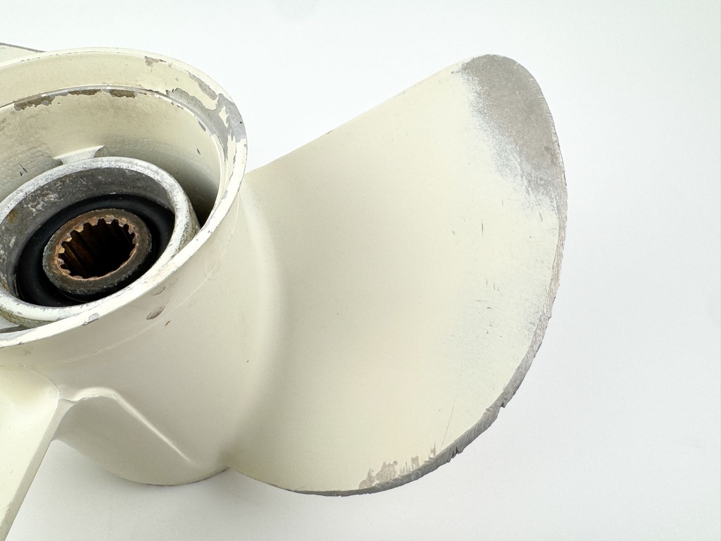 1999 Yamaha 50 HP 4 Stroke Outboard Propeller 13 1/2" x 15P OEM