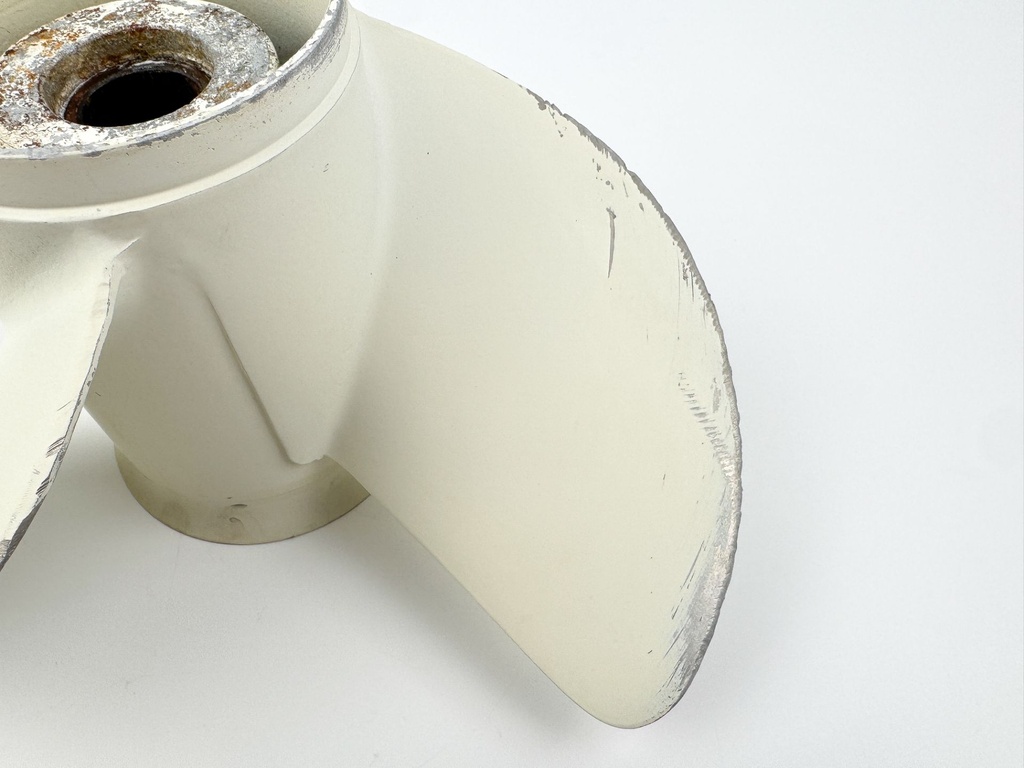 1999 Yamaha 50 HP 4 Stroke Outboard Propeller 13 1/2" x 15P OEM