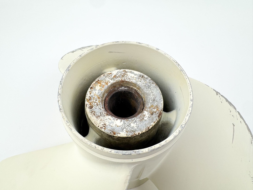 1999 Yamaha 50 HP 4 Stroke Outboard Propeller 13 1/2" x 15P OEM
