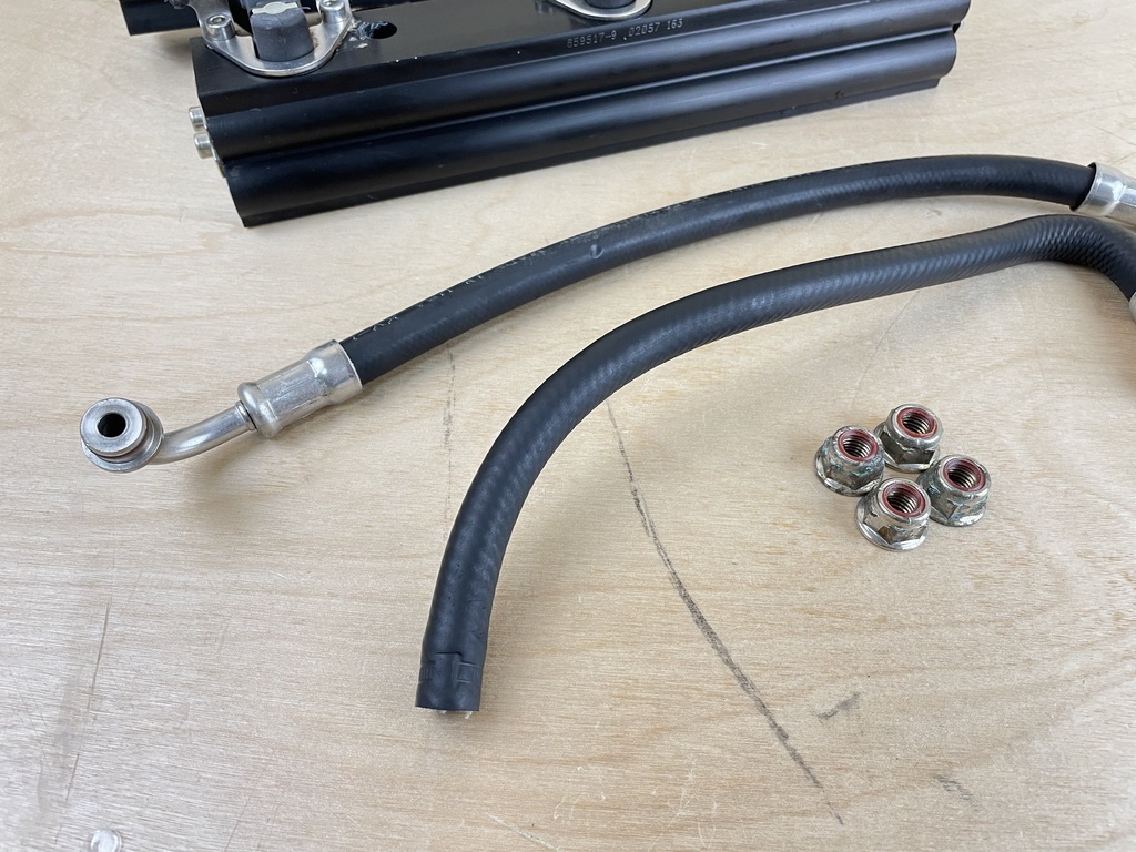 2003 Mercury 135HP Optimax DFI Fuel Rail Assembly With Injectors 8M0185152