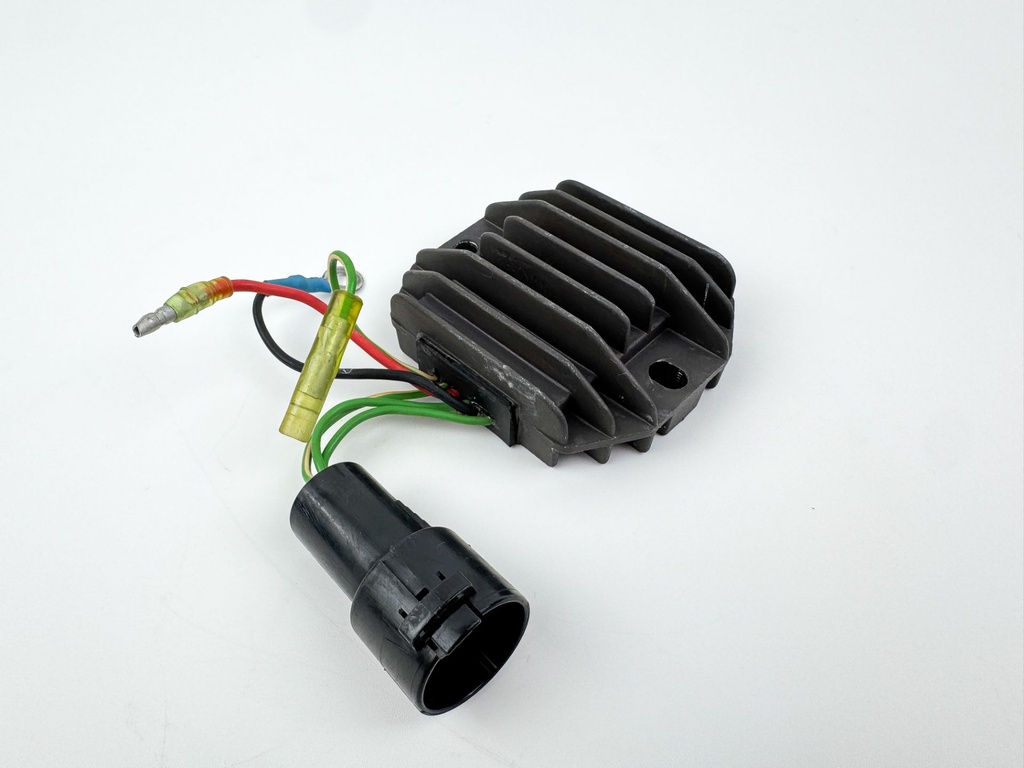 96-00 Yamaha 50HP 4 Stroke Outboard Rectifier Regulator Assembly 62Y-81960-00-00