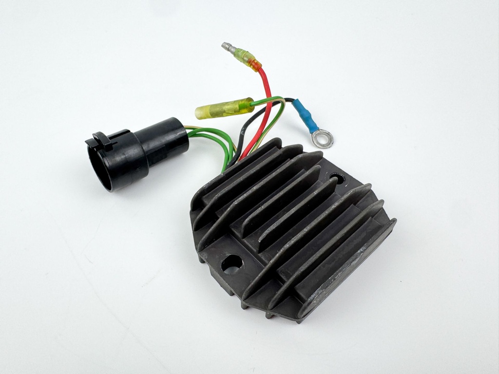 96-00 Yamaha 50HP 4 Stroke Outboard Rectifier Regulator Assembly 62Y-81960-00-00
