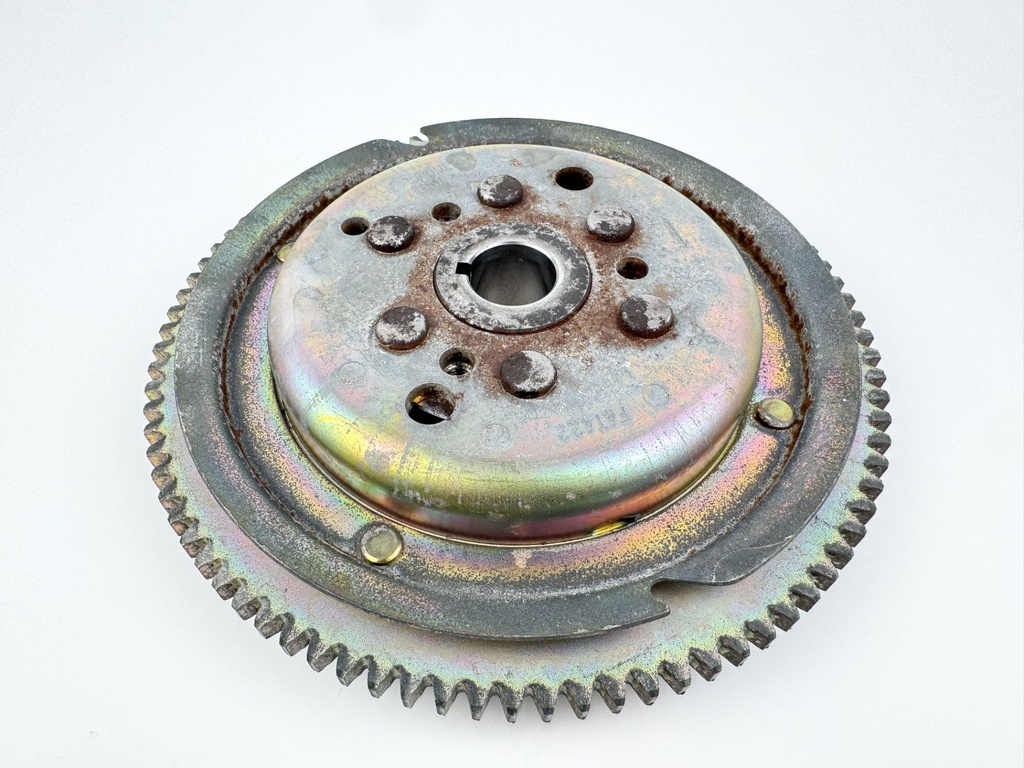 1999 Yamaha 50 HP 4 Stroke Outboard Flywheel Rotor 62Y-85550-01-00 OEM