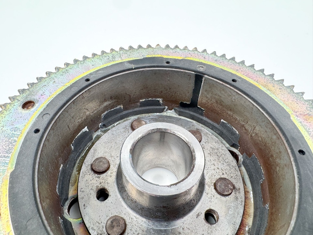 1999 Yamaha 50 HP 4 Stroke Outboard Flywheel Rotor 62Y-85550-01-00 OEM