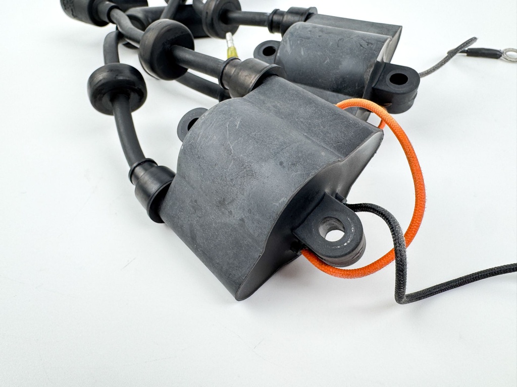 1999 Yamaha 50 HP 4 Stroke Outboard Ignition Coil Set 62Y-85570-00-00 OEM