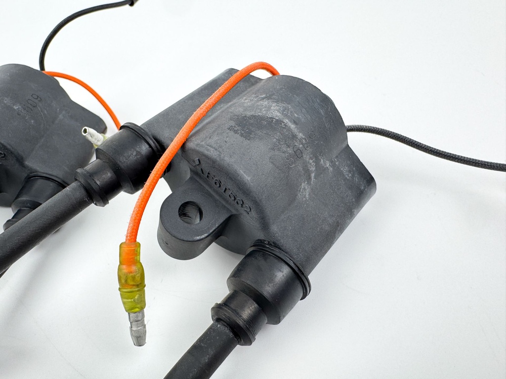 1999 Yamaha 50 HP 4 Stroke Outboard Ignition Coil Set 62Y-85570-00-00 OEM