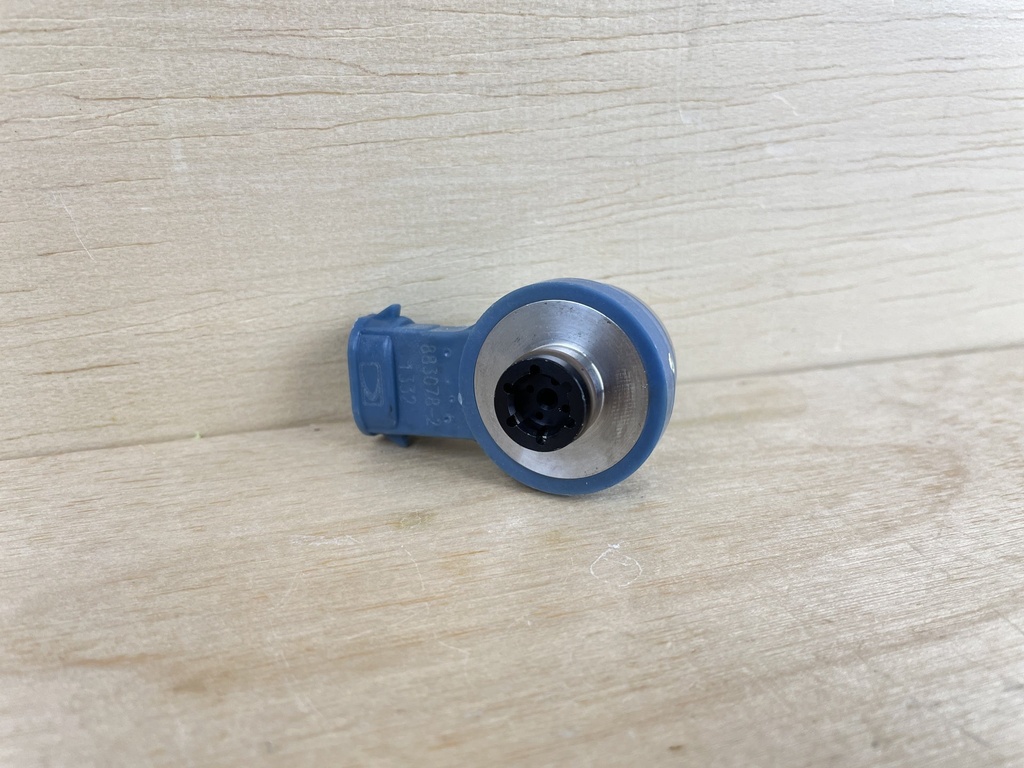 2003 Mercury 135HP Optimax DFI Air Injector Assembly 850065A5 8M6001743