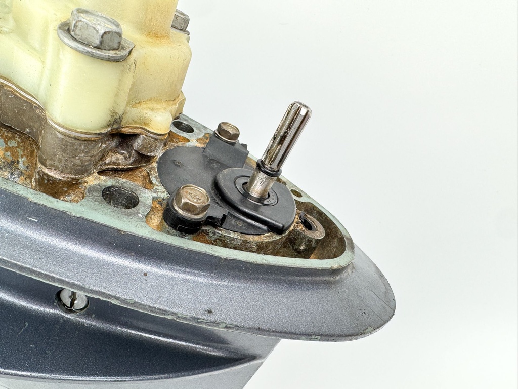 96-00 Yamaha 50HP 4 Stroke Outboard 20" Lower Unit Gear Case Assembly 64J-45300-12-4D