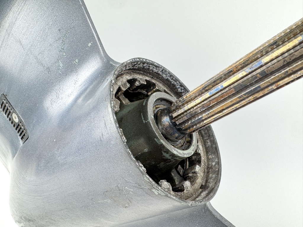 96-00 Yamaha 50HP 4 Stroke Outboard 20" Lower Unit Gear Case Assembly 64J-45300-12-4D