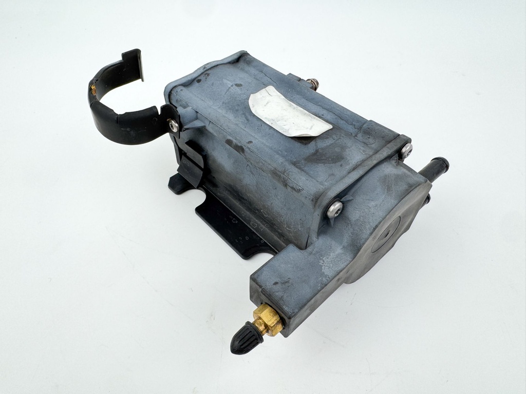 2007 Evinrude 90 HP 2 Stroke Outboard Vapor Separator Tank VST 5006085 - Tank Only