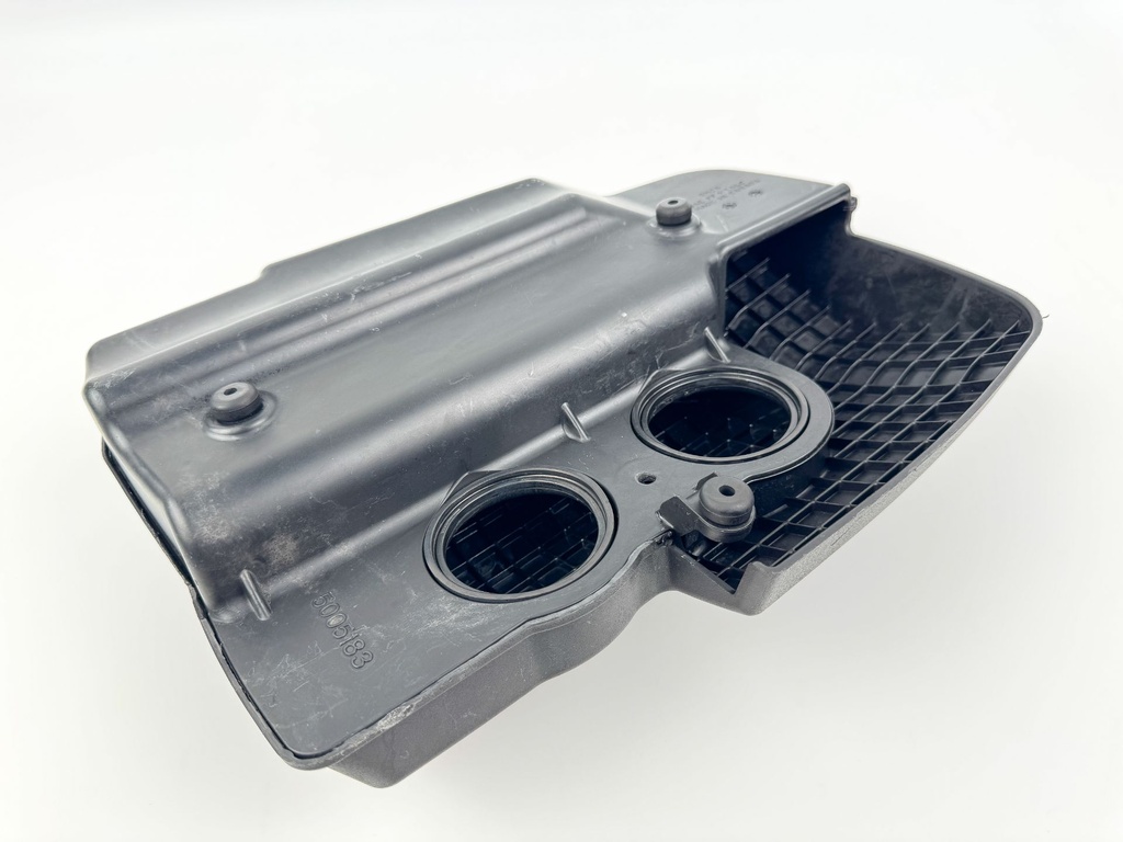 Evinrude 75 90 HP Outboard Etec Air Silencer Box Assembly 5005183 2004+