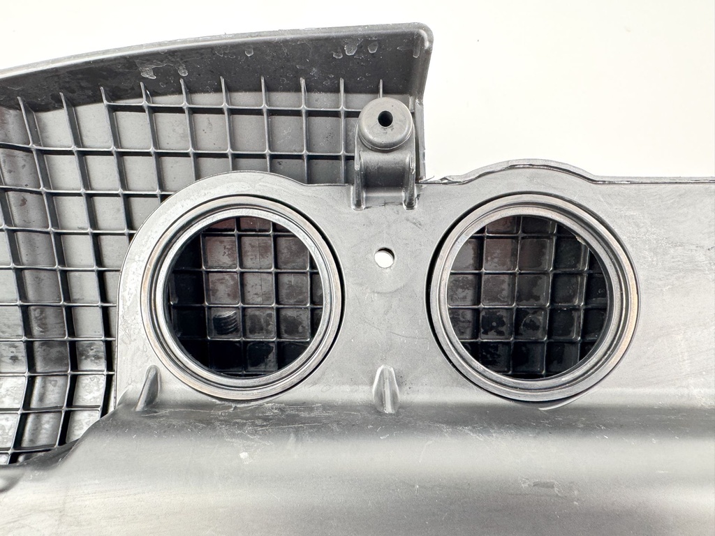 Evinrude 75 90 HP Outboard Etec Air Silencer Box Assembly 5005183 2004+