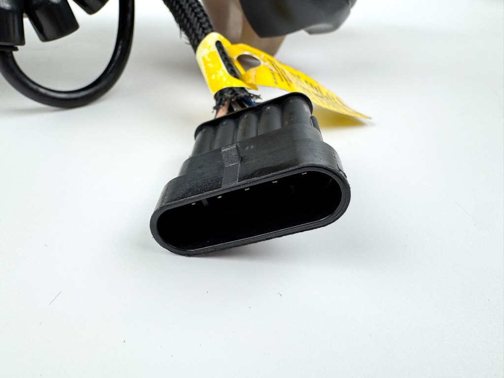 2007 Evinrude 90 HP 2 Stroke Outboard Oil Tank W/ Pump 5007254 OEM