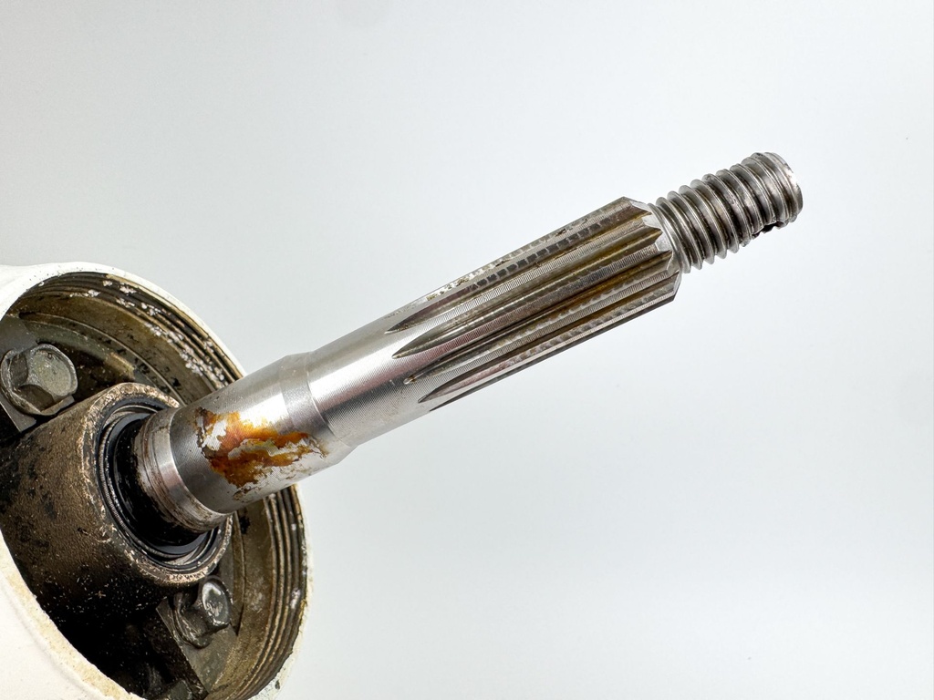 2007 Evinrude 90 HP 2 Stroke Etec Outboard 20" Long Lower Unit Gear Case 5005546