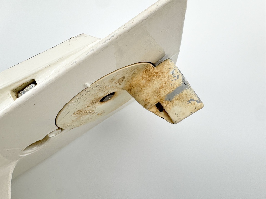 2007 Evinrude 90 HP 2 Stroke Etec Outboard 20" Long Lower Unit Gear Case 5005546