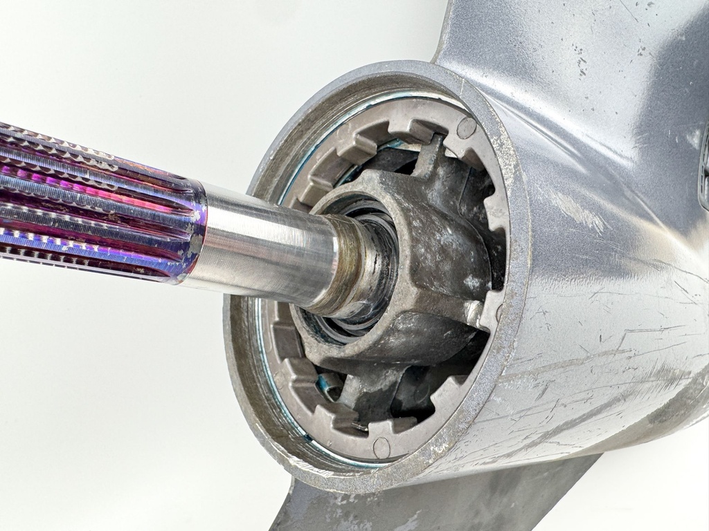 2004 + Yamaha 150HP 4 Stroke 25" Shaft Lower Unit Gear Case - Inspected