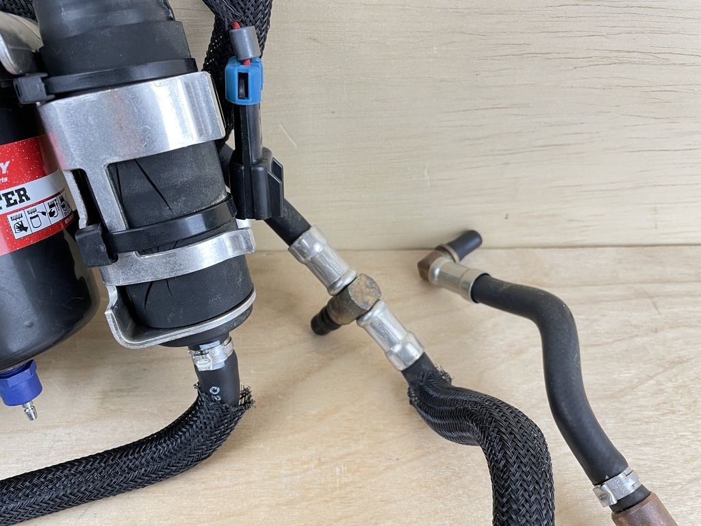 2003 Mercury 135HP Optimax DFI VST Vapor Separator Tank Fuel Pump 855432A1