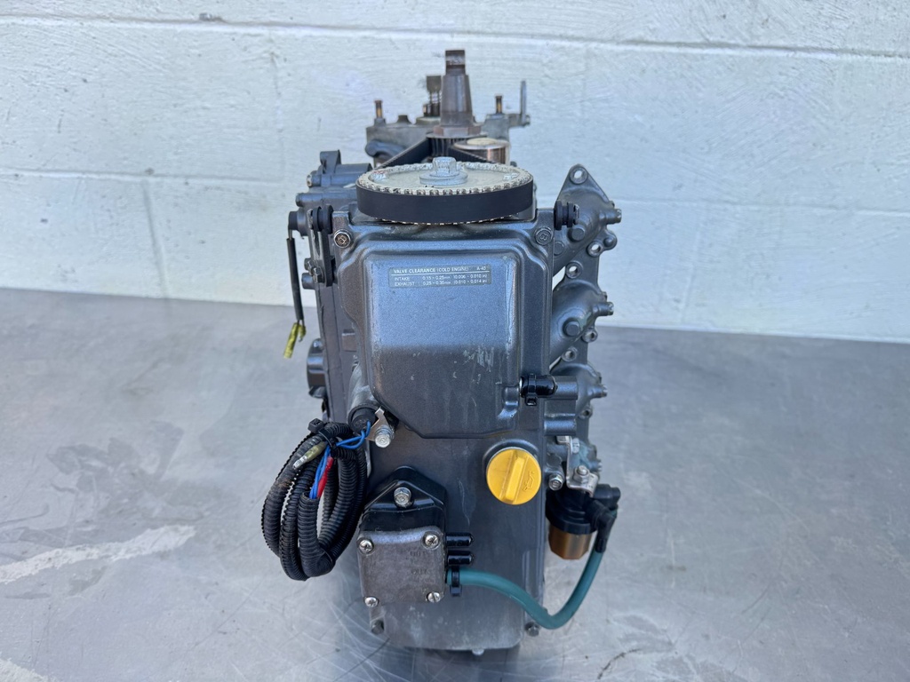 1999 Yamaha 50 HP 4 Stroke Outboard Powerhead 62Y-W009B-05-4D OEM