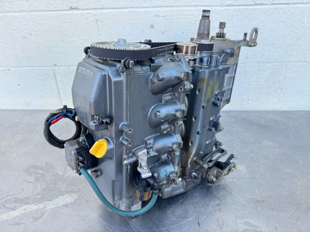 1999 Yamaha 50 HP 4 Stroke Outboard Powerhead 62Y-W009B-05-4D OEM