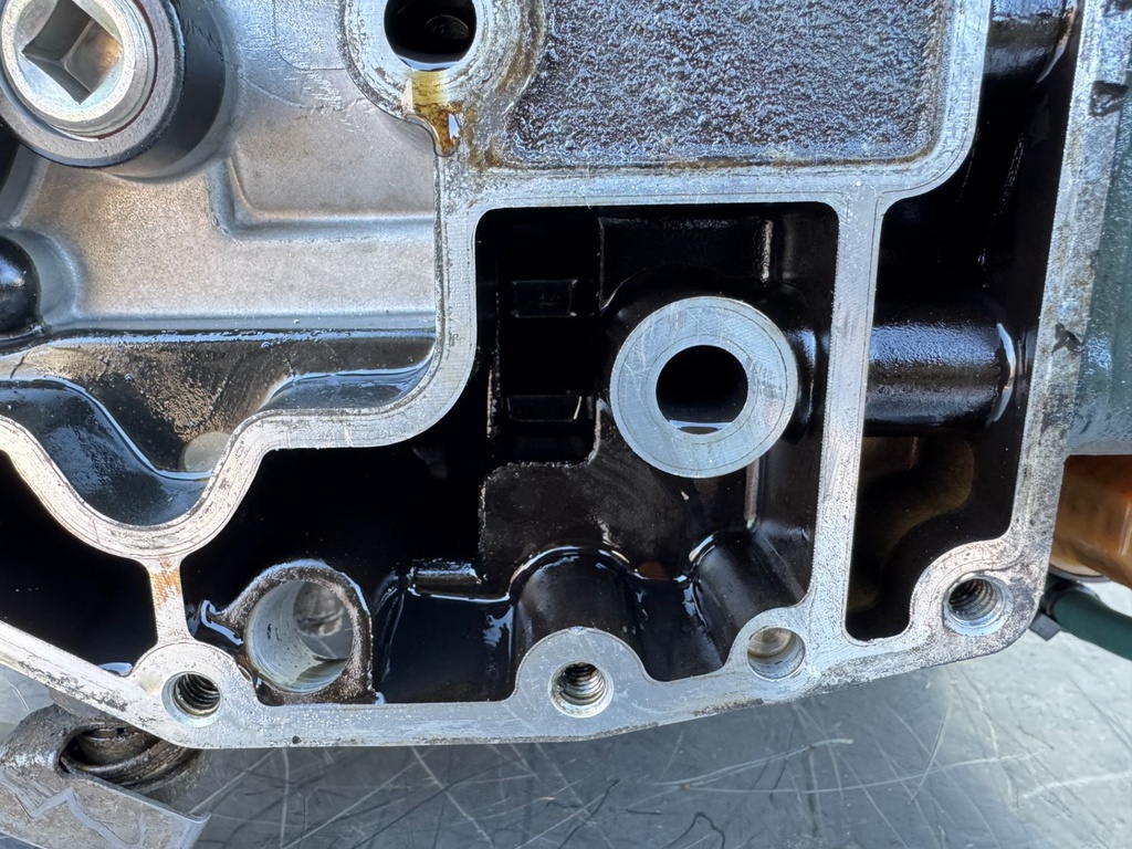 1999 Yamaha 50 HP 4 Stroke Outboard Powerhead 62Y-W009B-05-4D OEM