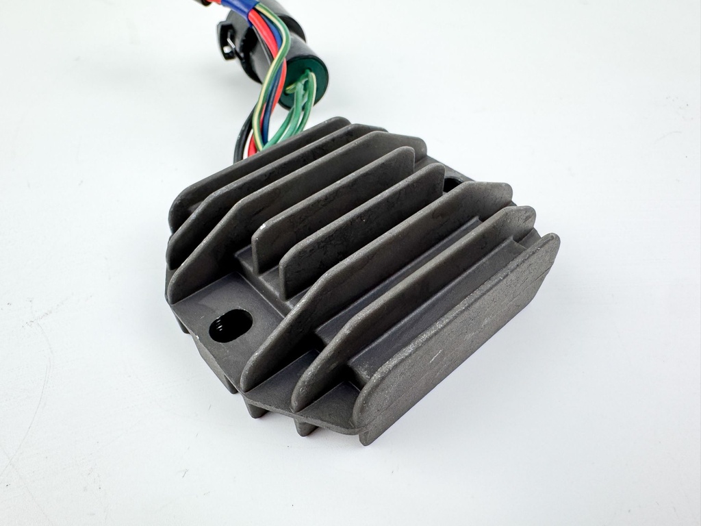 2002 Yamaha 50 HP 4 Stroke Outboard Rectifier & Regulator 64J-81960-00-00 OEM