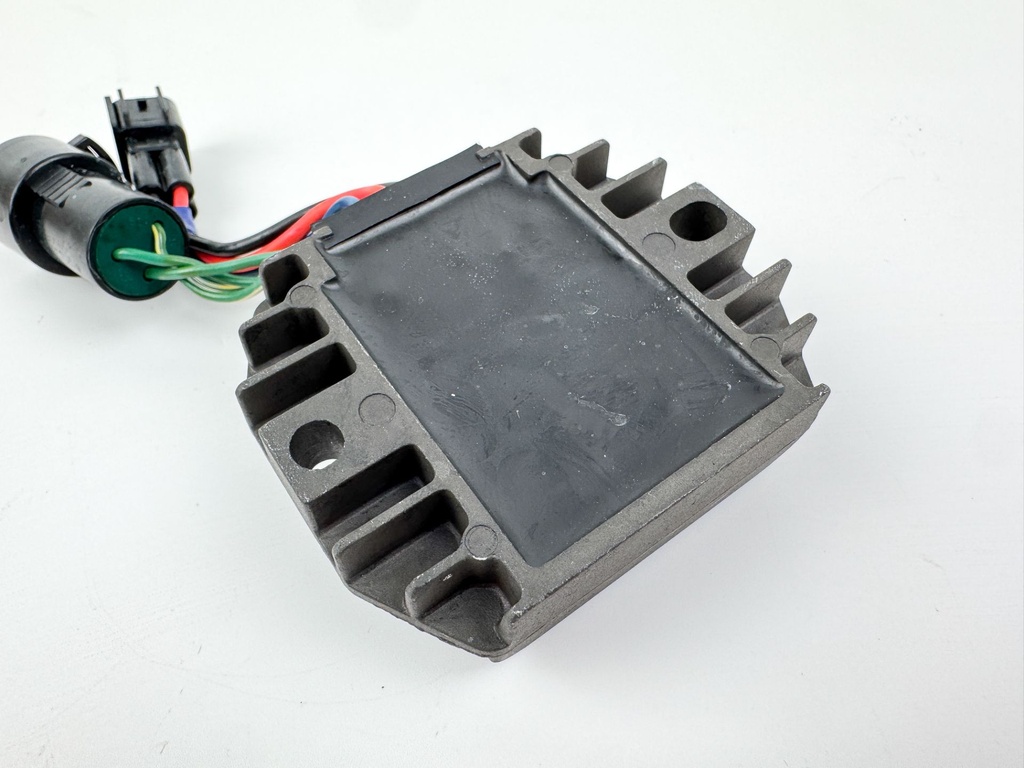 2002 Yamaha 50 HP 4 Stroke Outboard Rectifier & Regulator 64J-81960-00-00 OEM
