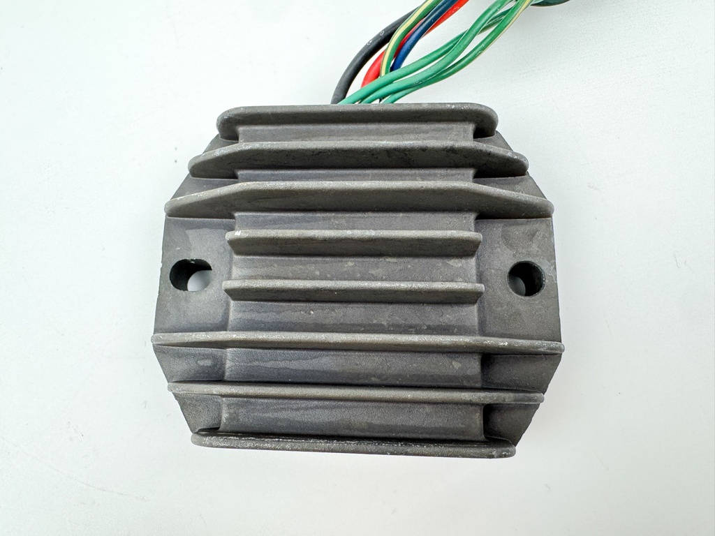 2002 Yamaha 50 HP 4 Stroke Outboard Rectifier & Regulator 64J-81960-00-00 OEM