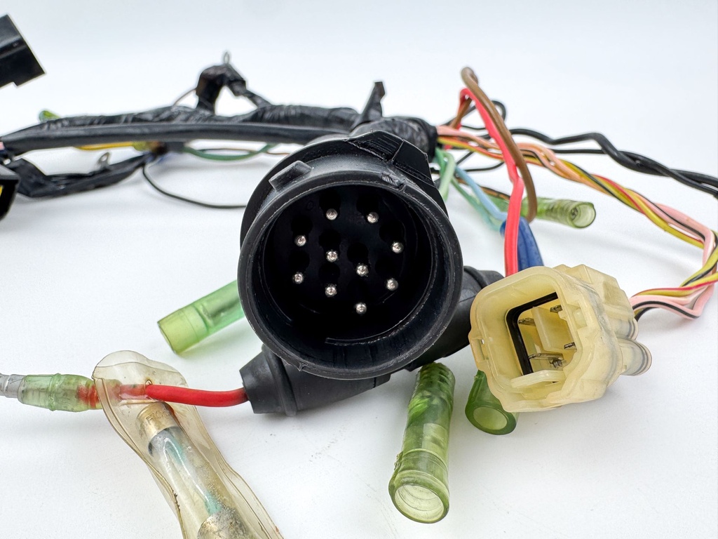 02-2003 Yamaha 50HP 4 Stroke Outboard Engine Wire Harness 64J-82590-30-00