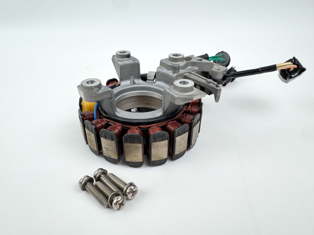 01-2004 Yamaha 50 60 HP 4 Stroke Outboard Stator W/ Base 64J-85510-00-00