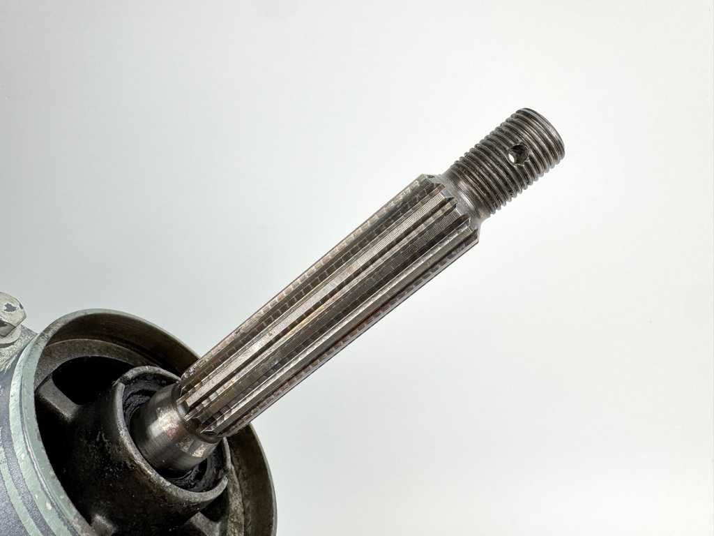 62Y-45300-53-8D Yamaha 1995-2000 4 Stroke Outboard 20" Lower Unit Gear Case 50HP