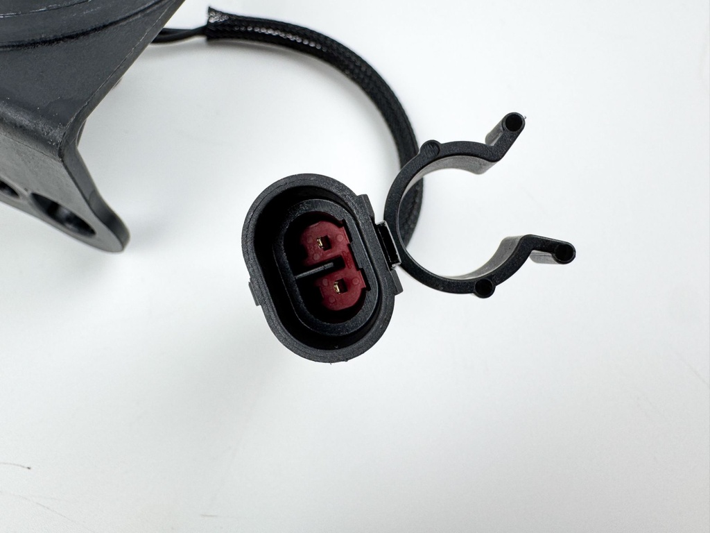 2012 Evinrude 250 HP 2 Stroke Etec Outboard Fuel Filter Assembly 5005953 OEM