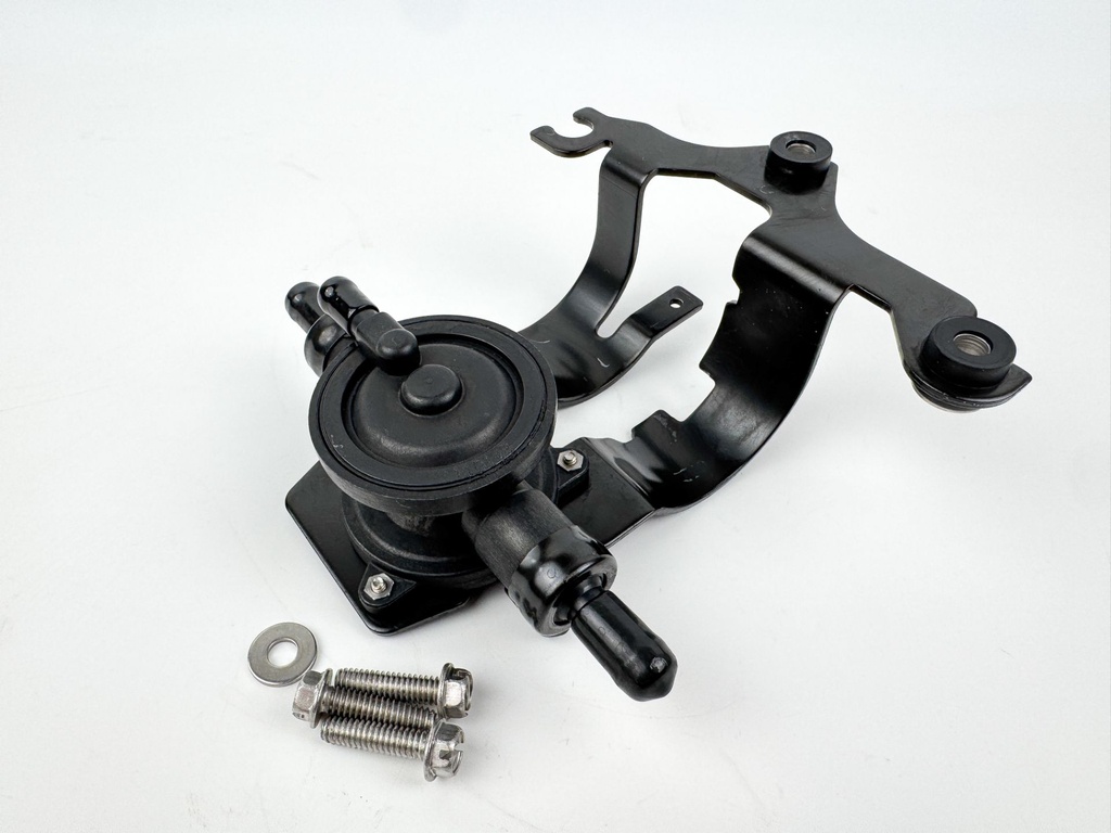 2012 Evinrude 250 HP 2 Stroke Etec Outboard Fuel Lift Pump 5007312 OEM