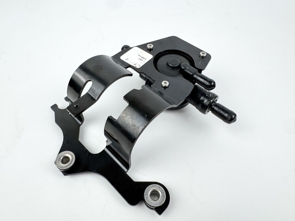 2012 Evinrude 250 HP 2 Stroke Etec Outboard Fuel Lift Pump 5007312 OEM