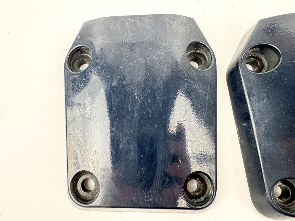 2012 Evinrude 250 HP 2 Stroke Etec Outboard Lower Mount Covers Set 0338741 OEM