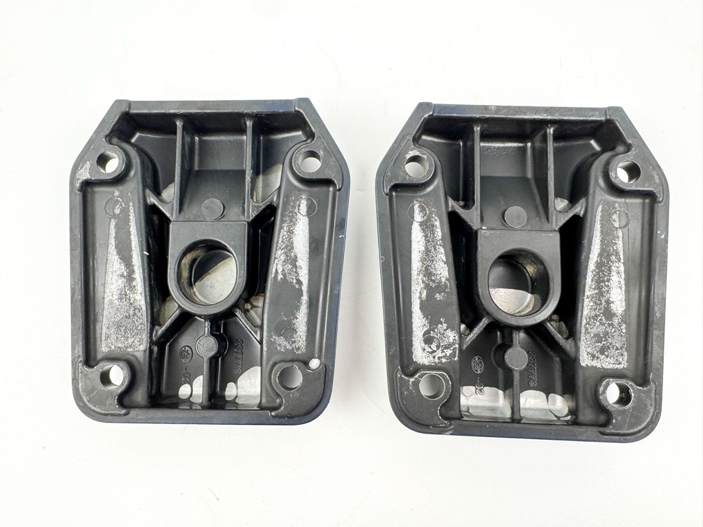 2012 Evinrude 250 HP 2 Stroke Etec Outboard Lower Mount Covers Set 0338741 OEM