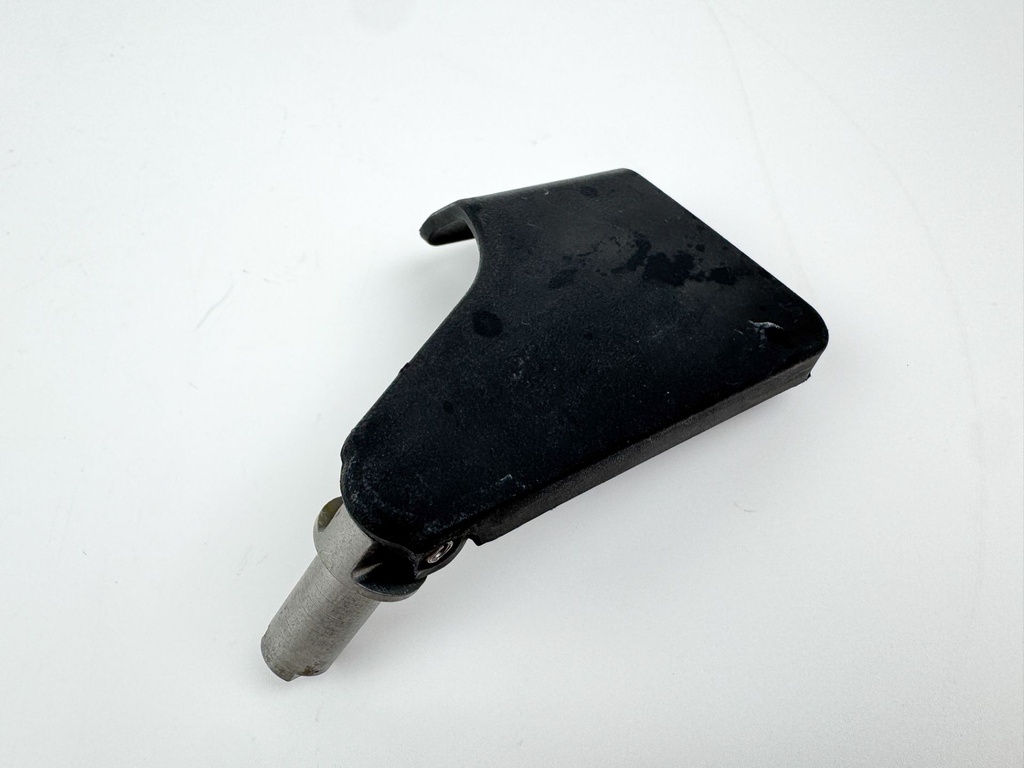 2012 Evinrude 250 HP 2 Stroke Etec Outboard Port Latch Handle 5005707 OEM