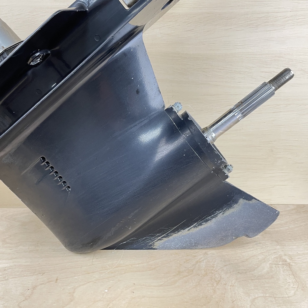 2005 Mercury 75HP 2 Stroke 20" L Lower Unit Gearcase Assembly 2.33:1 9011J37